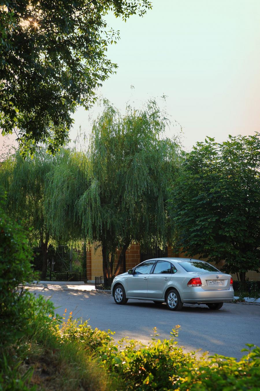  Volkswagen Polo Sedan 2010 года  (фото 114 из 123)